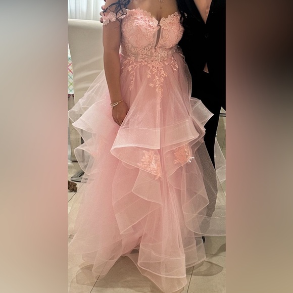 Elegant Pink Off-Shoulder Gown - Picture 2 of 3